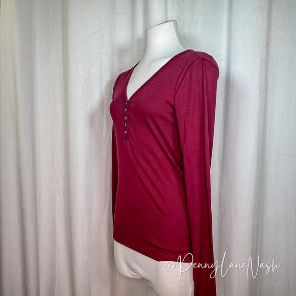 NWT Gap Ribbed Long Sleeve Henley T-Shirt Red Delicious - Picture 5 of 8